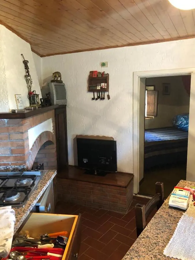לינה וארוחת בוקר La Casina Di Pereta